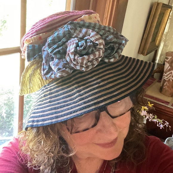Grevi Accessories - Adorable Cotton Poly Hat! By Grevi. Made in Italy